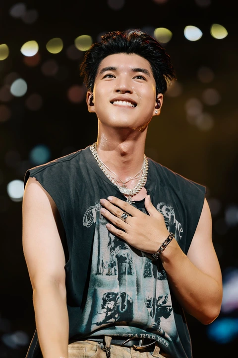 hiếu thứ hai đẹp trai